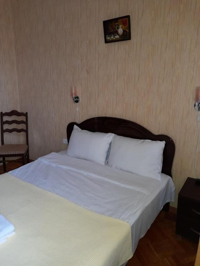 Anseza Hotel Kutaisi Eksteriør billede
