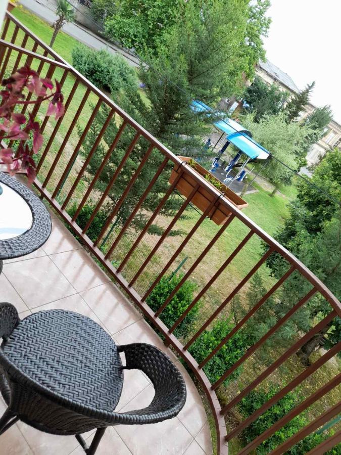 Anseza Hotel Kutaisi Eksteriør billede