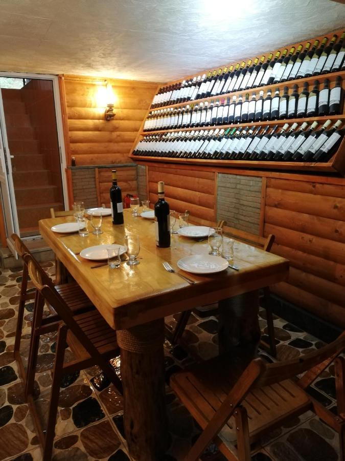 Anseza Hotel Kutaisi Eksteriør billede